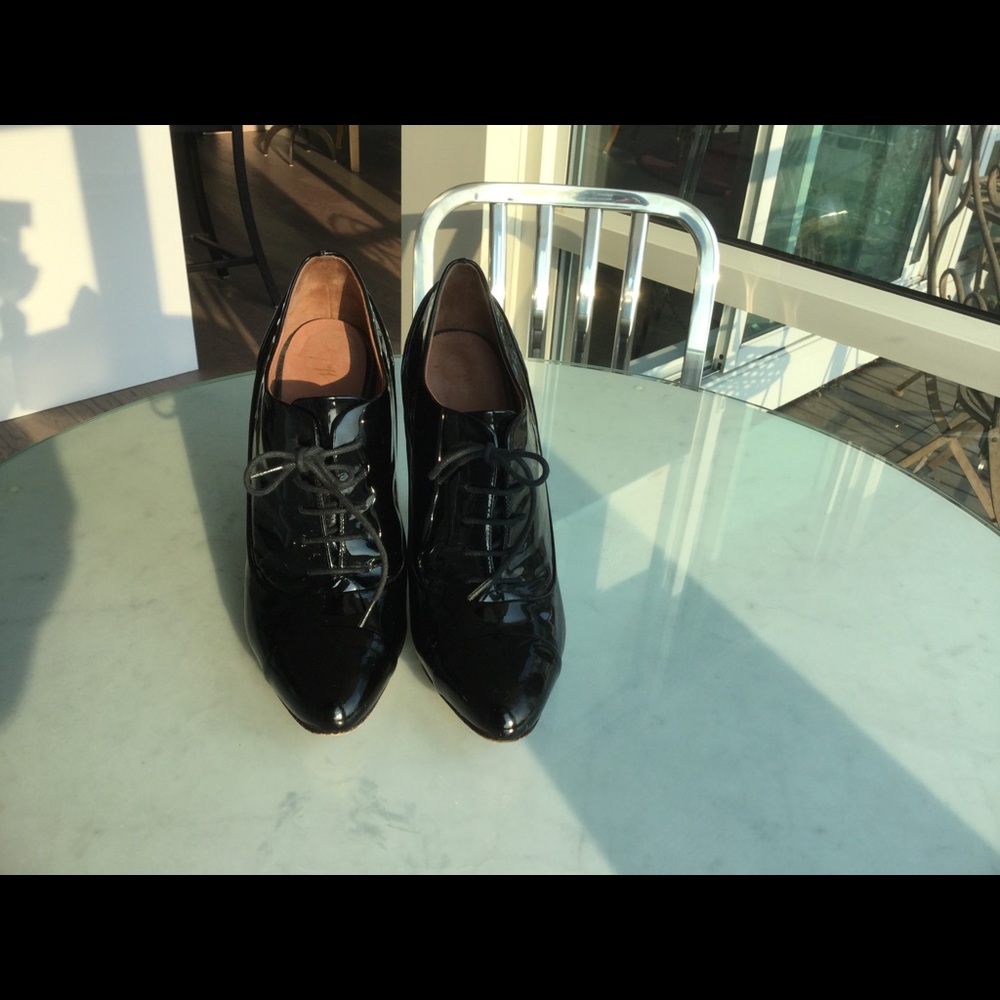 Guiseppe Zanotti patent leather booties
